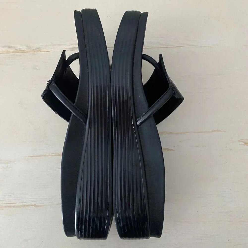 Donald J Pliner Fifi Black Leather Wedge Thong Sandals Slides - Picture 5 of 8